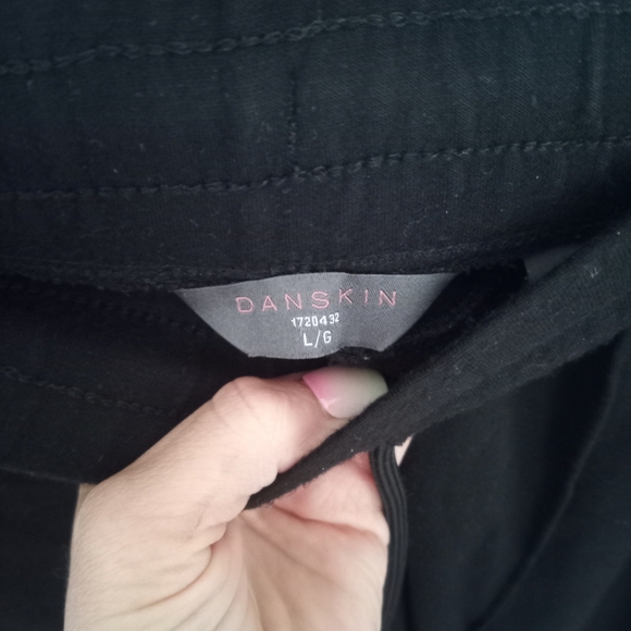 Danskin Men's Black Sweatpants - Picture 2 of 2